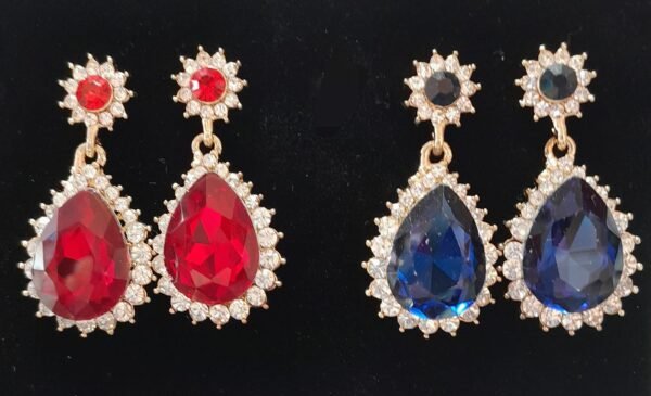 Teardrop Cutout Studded Earrings